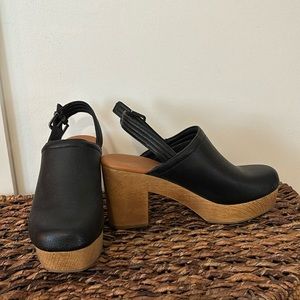 Leather Mule Clogs